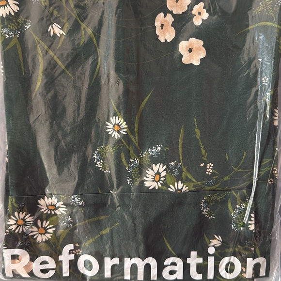 Brand new reformation Frankie Silk Dress - Picture 14 of 14